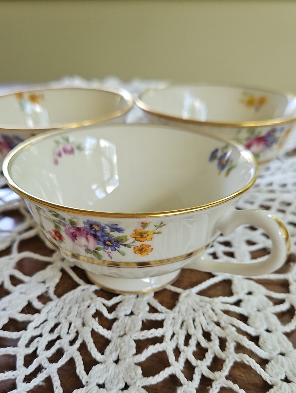 Coxon Belleek Floral Bouquet Tea Cups, Set of 3